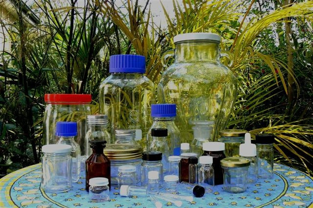 Flacon et contenants divers